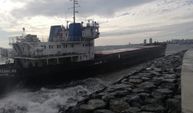 Hacizli gemi Zeytinburnu'nda demir tarayarak sürüklendi!