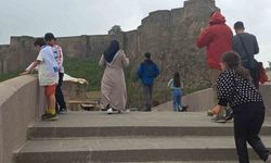 Van Gölü Aktivistleri Bitlis’in tarihi evlerini gezdi