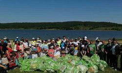 Ömerli Barajı’nda yarım saatte 30 torba çöp toplandı
