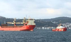 Karadeniz’de arızalanan gemi 11 saatte Ahırkapı'ya çekildi
