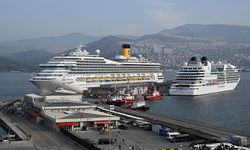 İki kruvaziyer İzmir Limanına yanaştı, turist hareketliliği yaşandı