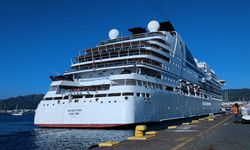 Bahama bayraklı dev yolcu gemisi 560 yolcu getirdi
