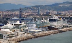 Barcelona, ‘aşırı turizm’le mücadele için yolcu gemilerine sınırlama getiriyor