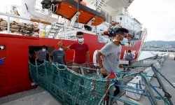 İtalya, Akdeniz'de göçmen kurtaran İspanyol STK gemisine ceza verdi