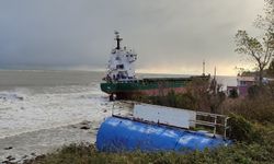 Kastamonu'da gemi karaya oturdu, 11 mürettebat kurtarıldı