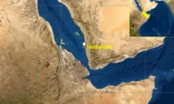 İngiltere, Kızıldeniz'deki Gemileri "Yemenli Yetkililer" Konusunda Uyardı