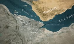 Husiler,  ABD'ye ait geminin hedef alındığını iddia etti