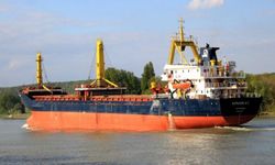 Ukrayna'da mahsur kalan Türk gemisine füze isabet etti