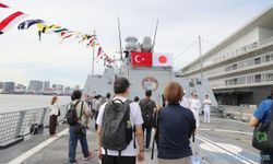 TCG Kınalıada Korveti Japonya'da halkın ziyaretine açıldı