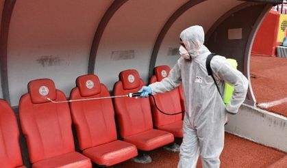 Eskişehirspor Adana Demirspor maçı öncesinde stadyum ilaçlandı