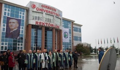 Giresun Üniversitesi’nin 14. yıldönümü sade bir törenle kutlandı