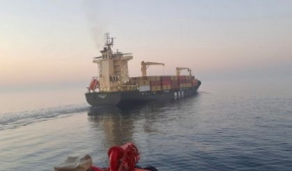 147 metrelik konteyner gemisi arızalandı: KEGM müdahale etti!