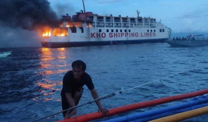 Feribot açık denizde alev aldı, 120 kişi kurtarıldı