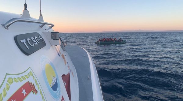 Sahil Güvenlik 54 düzensiz göçmeni kurtardı