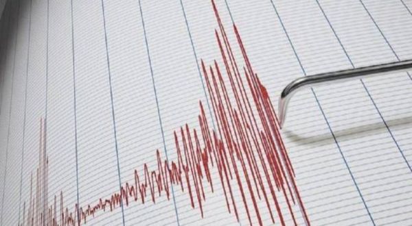 Ege Denizi sallanıyor! Kuşadası'nda iki büyük deprem