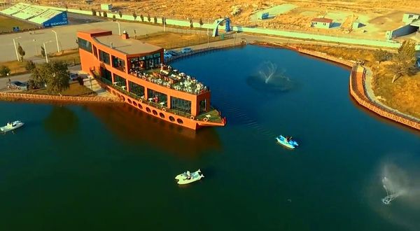 Erzurum'da deniz yok ama "Gemi Kafe" var