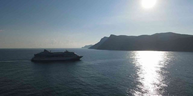 2 bin 745 Rus turist kruvaziyer gemiyle Amasra’ya geldi
