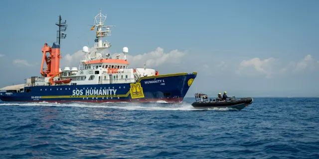 İtalya göçmenleri kurtaran "Humanity 1" gemisine limanlarını kapattı