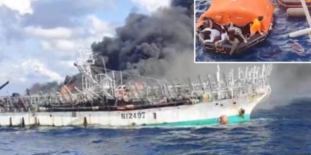 Kuzey Pasifik'te balıkçı teknesi yandı, 48 mürettebat can sallarına bindi