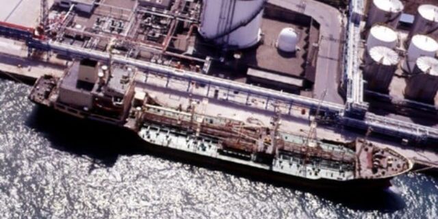 Korsanlar, Gine Körfezi'nde bir ürün tankerine saldırdı