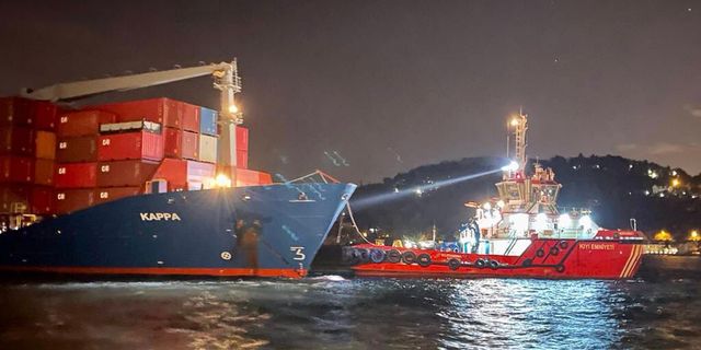 KAPPA isimli  gemi çekildi, İstanbul Boğazı gemi trafiğine açıldı