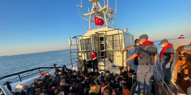 Sahil Güvenlik 2022’de Ayvacık’ta Yunanistan’ın geri ittiği 2 bin 225 göçmeni kurtardı