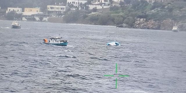 Ege Denizi’nde göçmen teknesi battı: 4 ölü