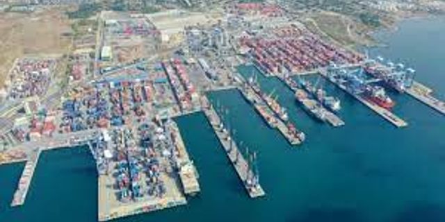 2022 yılında limanlarımızda elleçlenen yük miktarı önceki yıla göre %3,1 arttı