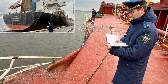 Yunanistan'a ait iki gemi, Rusya'nın Ust Luga limanında çarpıştı