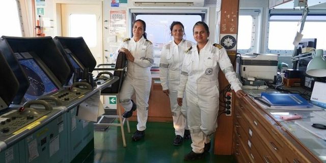 Synergy, kadın denizciler için yeni koruyucu ekipmanı kullanıma sunuyor