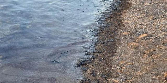 Girne sahillerinde tespit edilen yakıt kirliğine müdahale edildi