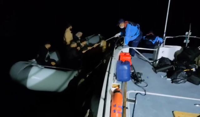 Ayvacık açıklarında 23 kaçak göçmen yakalandı