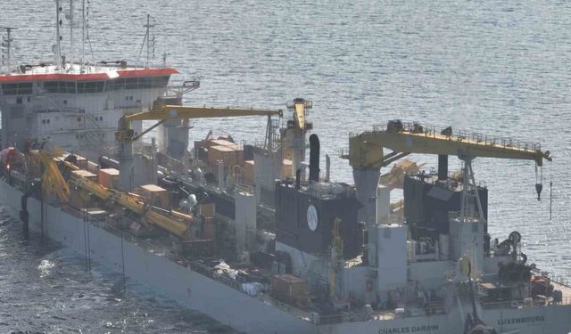 İstanbul Havalimanı inşaatında çalışan dev gemi havadan görüntülendi