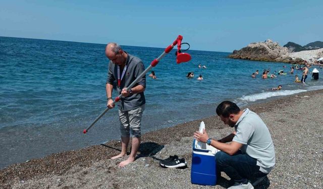 Zonguldak’ta deniz suyundan numuneler alındı