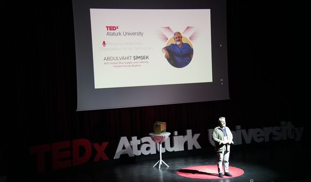 Abdülvahit Şimşek, TEDx Atatürk Üniversitesi Etkinliğine Katıldı