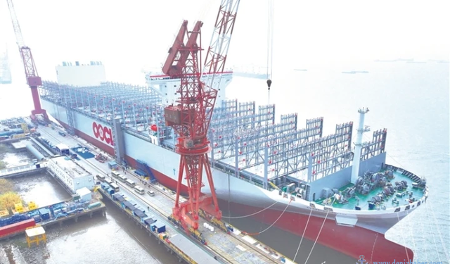 OOCL, Yeni Nesil 16,828 TEU Akıllı Gemisini Tanıttı