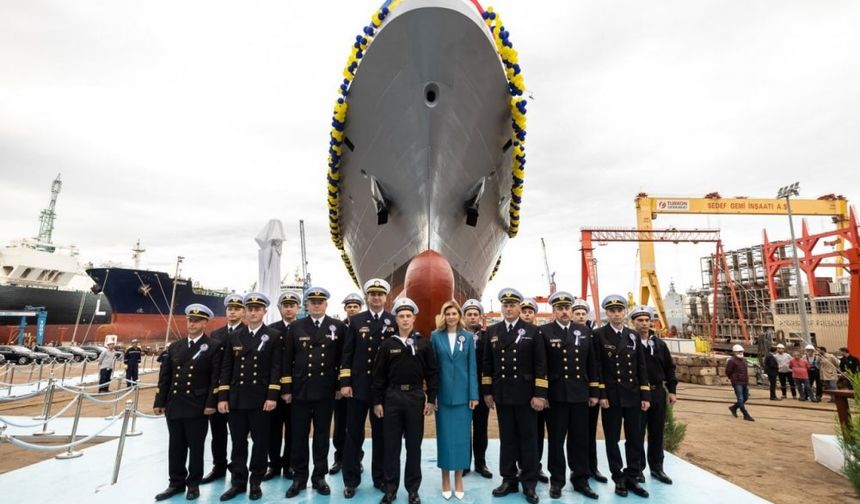 Ukrayna deniz filosuna gidecek gemi Türkiye’de suya indi...