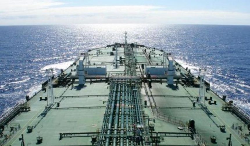 Rus petrolü için yasaklar yaklaştıkça tanker satışları artıyor