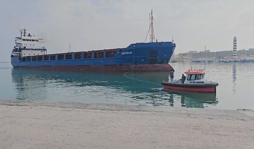 Gazze’ye gönderilen yardım gemisi Mısır’a ulaştı