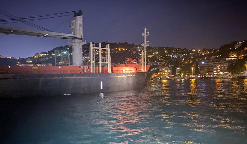 İstanbul Boğazı’ndaki kargo gemisinin arızası giderildi