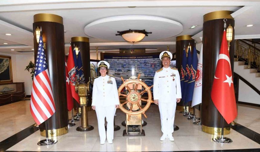 ABD Deniz Kuvvetleri Komutanı Oramiral Lisa Franchetti, Deniz Kuvvetleri Karargâhını ziyaret etti