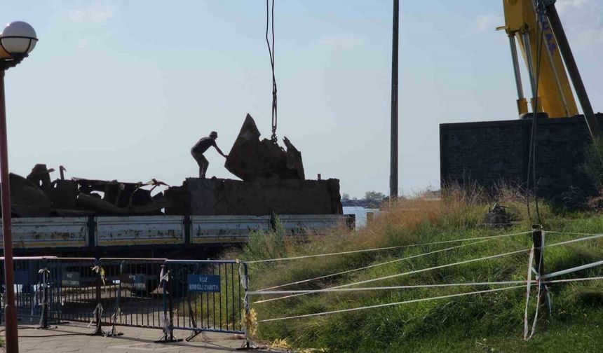 Fırtınada ikiye bölünen Pallada Gemisi’nin söküm işlemleri tamamlandı