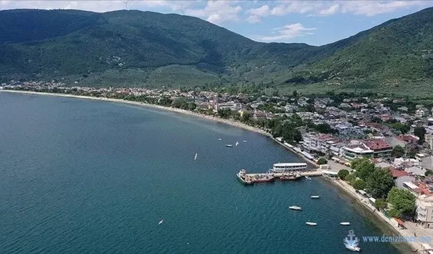 Yalova’da denize kanoyla açılan 2 kişi için arama kurtarma çalışmaları başlatıldı