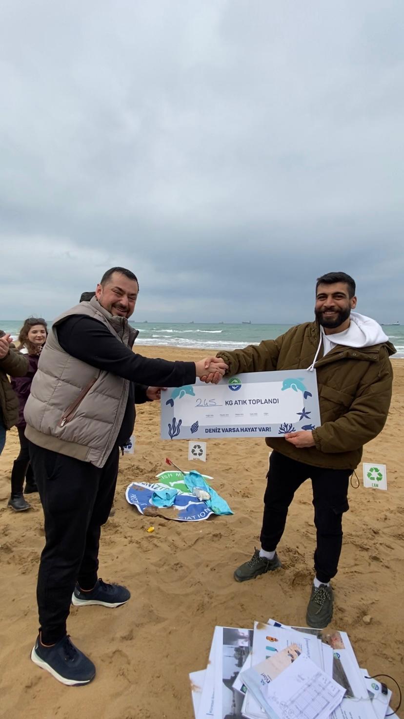 Esenyel Partners, TURMEPA işbirliği ile  Kilyos'ta sahili temizlendi2
