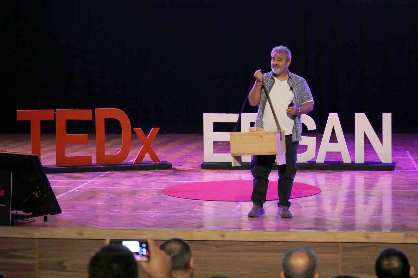 Abdülvahit Şimşek'in İlham Veren Serüveni Tedx.